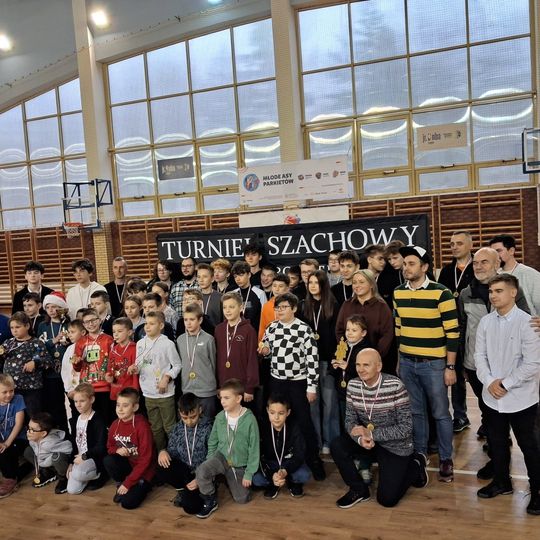 ♟️Szachownice już puste, figury odłożone, a emocje po Turnieju Szachowym o Puchar Wójta Gminy Kamienica Polska wciąż pozostają z nami!♟️