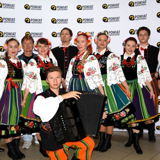 ZESPÓŁ FOLKLORYSTYCZNY „KAMIENICA” WYSTAPIŁ PODCZAS V POWIATOWEGO PRZEGLĄDU ZESPOŁÓW FOLKLORYSTYCZNYCH W KRUSZYNIE