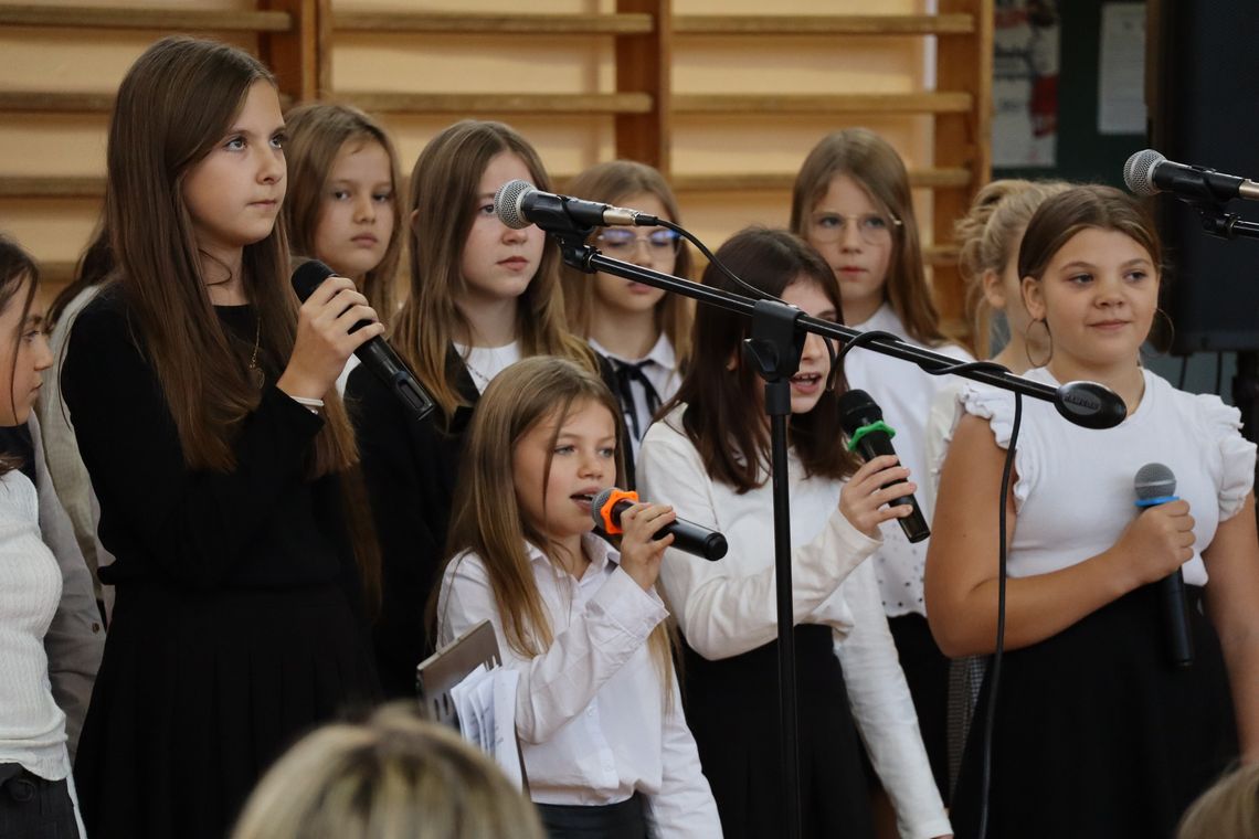 👩‍🏫 Dzień Edukacji Narodowej Szkole Podstawowej im. H. Sienkiewicza w Kamienicy Polskiej 👩‍🏫