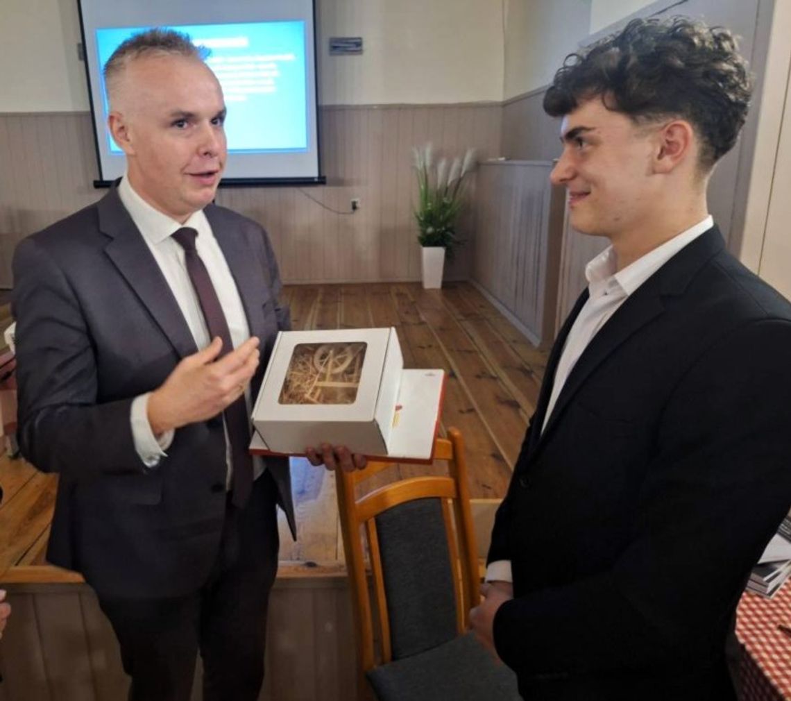 Historia zapisana słowem – promocja książki o Zawisnej 📖