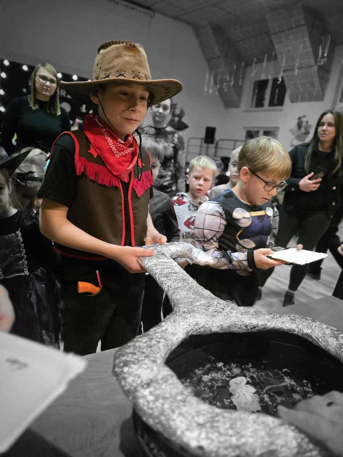 Magiczny wieczór w naszym GOKSiR Kamienica Polska!🔮✨