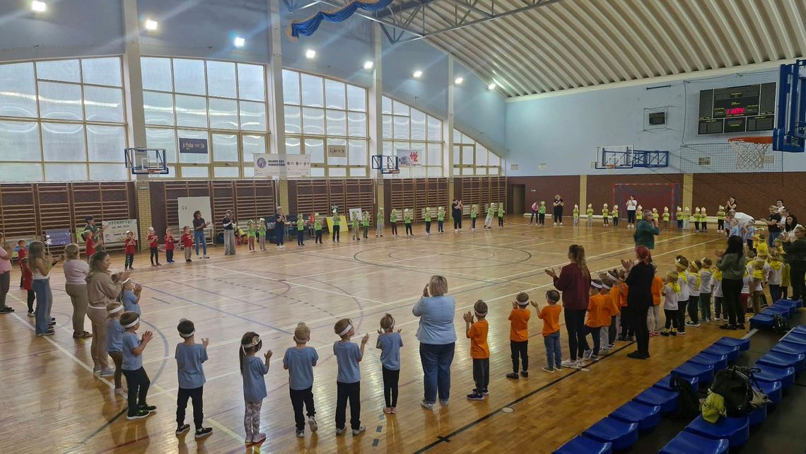 👧 Przedszkolna Spartakiada - sport, emocje i mnóstwo dziecięcej radości! 👧 👧 Przedszkolna Spartakiada - sport, emocje i mnóstwo dziecięcej radości! 👧
