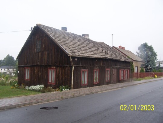 Dom drewniany z końca XIX wieku; Kamienica Polska