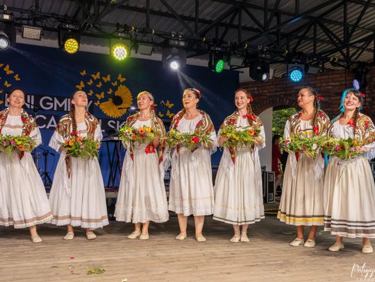 Występ Zespołu Folklorystycznego "Kamienica" podczas Dni Gminy Kamienica Polska Występ Zespołu Folklorystycznego "Kamienica" podczas Dni Gminy Kamienica Polska