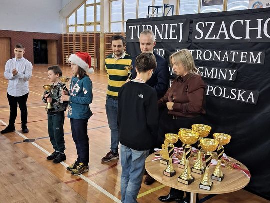 Turniej Szachowy o Puchar Wójta Gminy Kamienica Polska Turniej Szachowy o Puchar Wójta Gminy Kamienica Polska