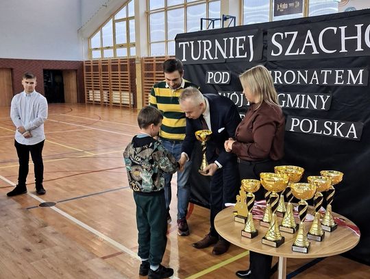 Turniej Szachowy o Puchar Wójta Gminy Kamienica Polska Turniej Szachowy o Puchar Wójta Gminy Kamienica Polska
