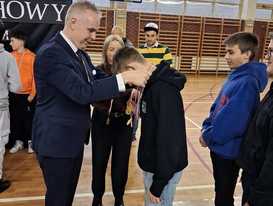 Turniej Szachowy o Puchar Wójta Gminy Kamienica Polska Turniej Szachowy o Puchar Wójta Gminy Kamienica Polska