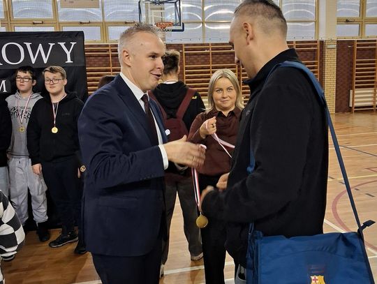 Turniej Szachowy o Puchar Wójta Gminy Kamienica Polska Turniej Szachowy o Puchar Wójta Gminy Kamienica Polska