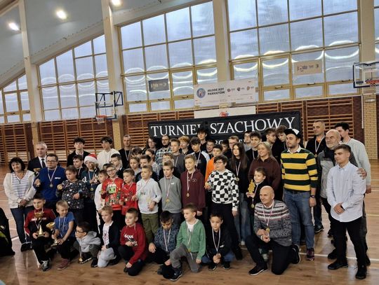 Turniej Szachowy o Puchar Wójta Gminy Kamienica Polska Turniej Szachowy o Puchar Wójta Gminy Kamienica Polska