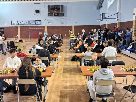 Turniej Szachowy o Puchar Wójta Gminy Kamienica Polska Turniej Szachowy o Puchar Wójta Gminy Kamienica Polska